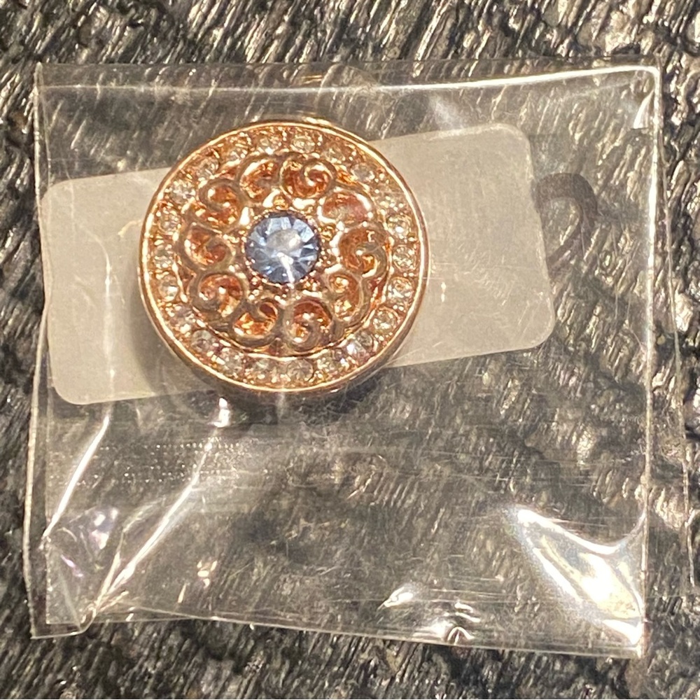 Original Magnolia and Vine Rose Gold and Blue Crystal Standard Jewelry Snap